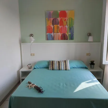 Hotel Bambu 2*