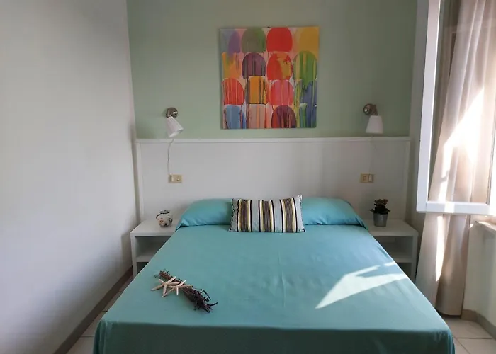 Otel Bambu 2*